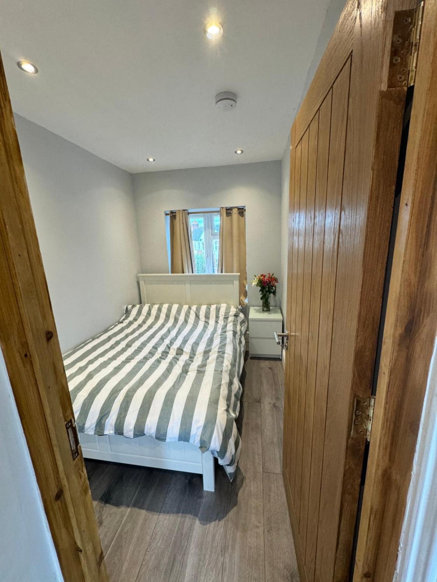 1 Bed With Kitchenette And Bathroom Οξφόρδη Εξωτερικό φωτογραφία